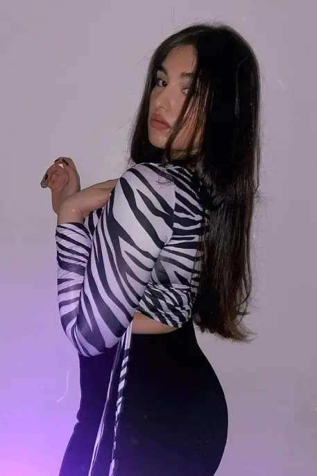 Sweta Call Girl Photo 1 of 3